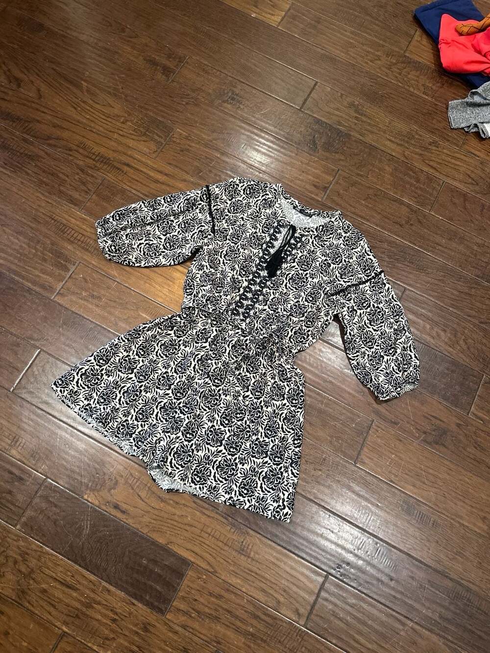 Zara Black and‎ White Floral Print Long Sleeve Romper with Tassels Size L